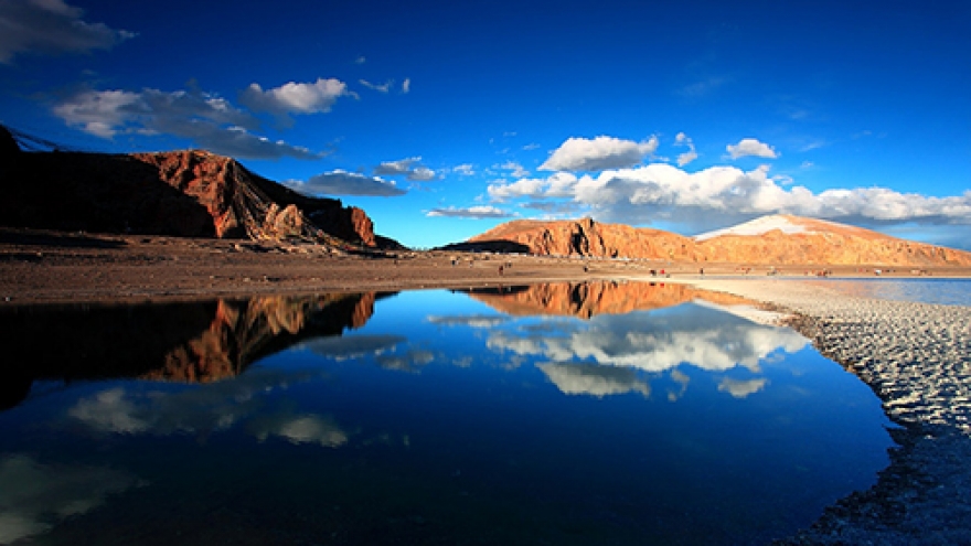 世界上海拔最高的大型湖泊——『納木錯』