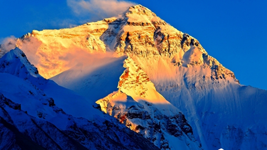 世界最高峰——　　　　『珠穆朗瑪峰』