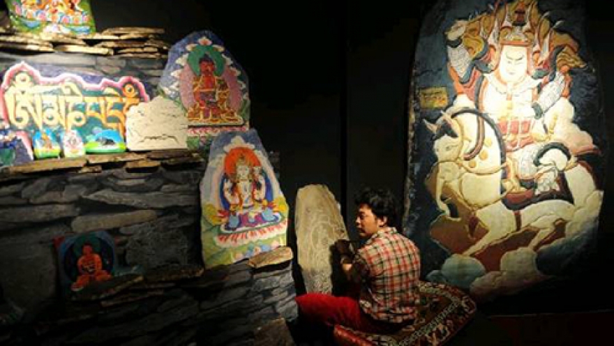 中國非物質文化遺產之：藏族格薩爾彩繪石刻
